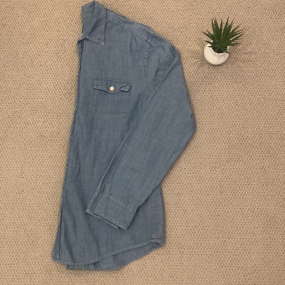 Gap Long Sleeve Chambray Woven Button-Down Shirt - Classic Comfort Blue Cotton - Picture 7 of 8